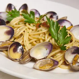 LINGUINE ALLE VONGOLE